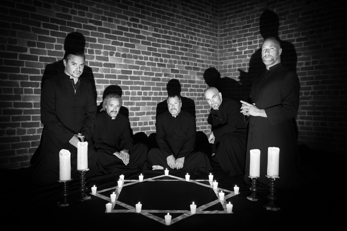 Faith No More Extend European Tour, Announce U.K. Headlining Dates
