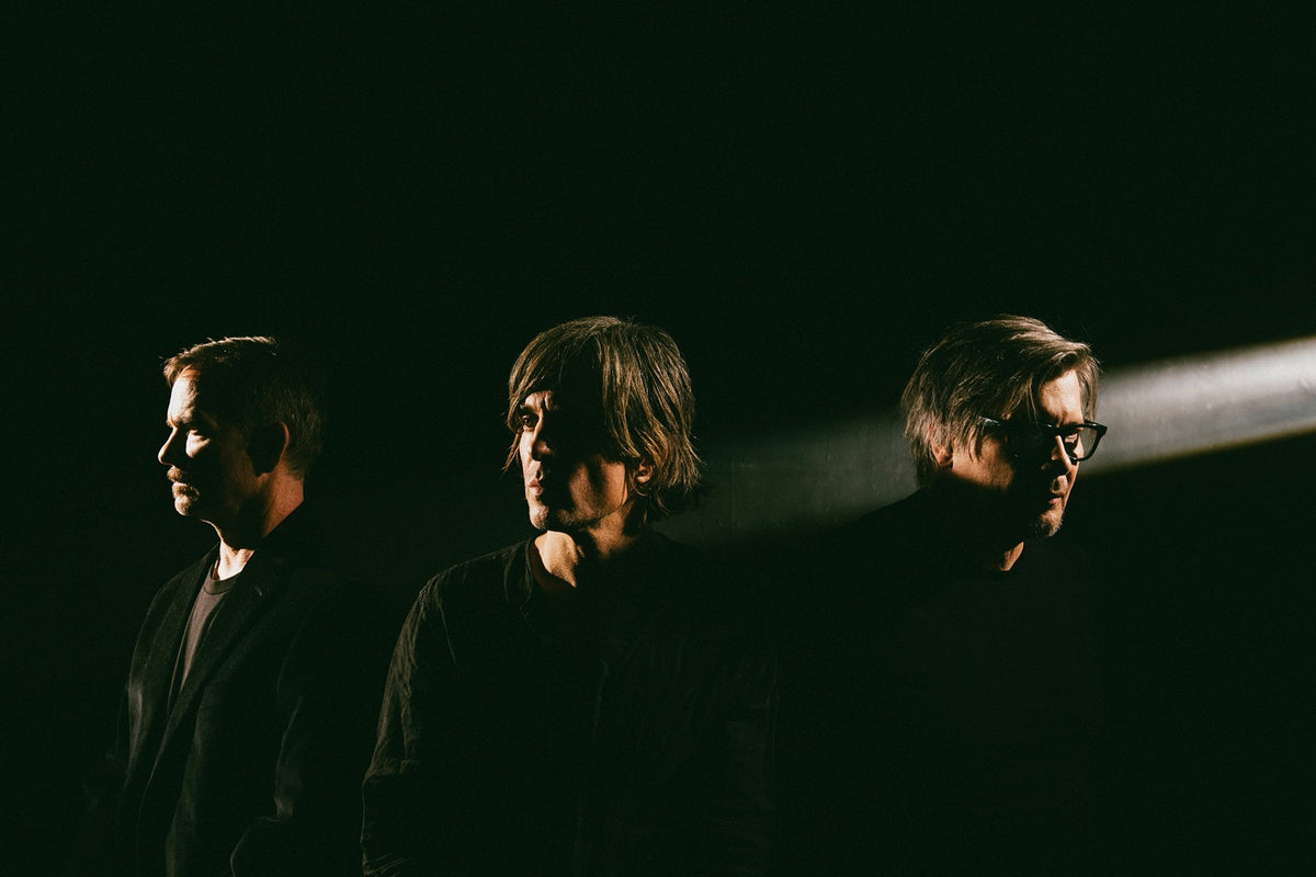 FAILURE announce new album with pounding single “The Air’s on Fire”