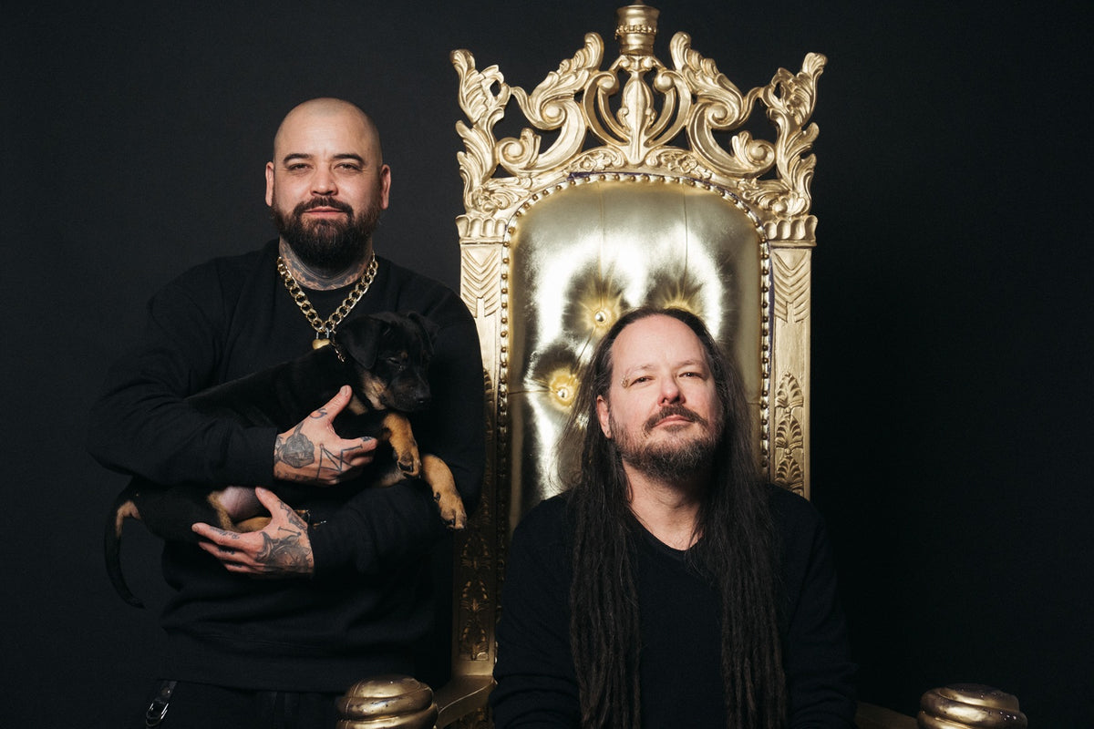 KORN’s JONATHAN DAVIS teams with fashion designer ASHTON MICHAEL for Freak on a Leash dog accessories