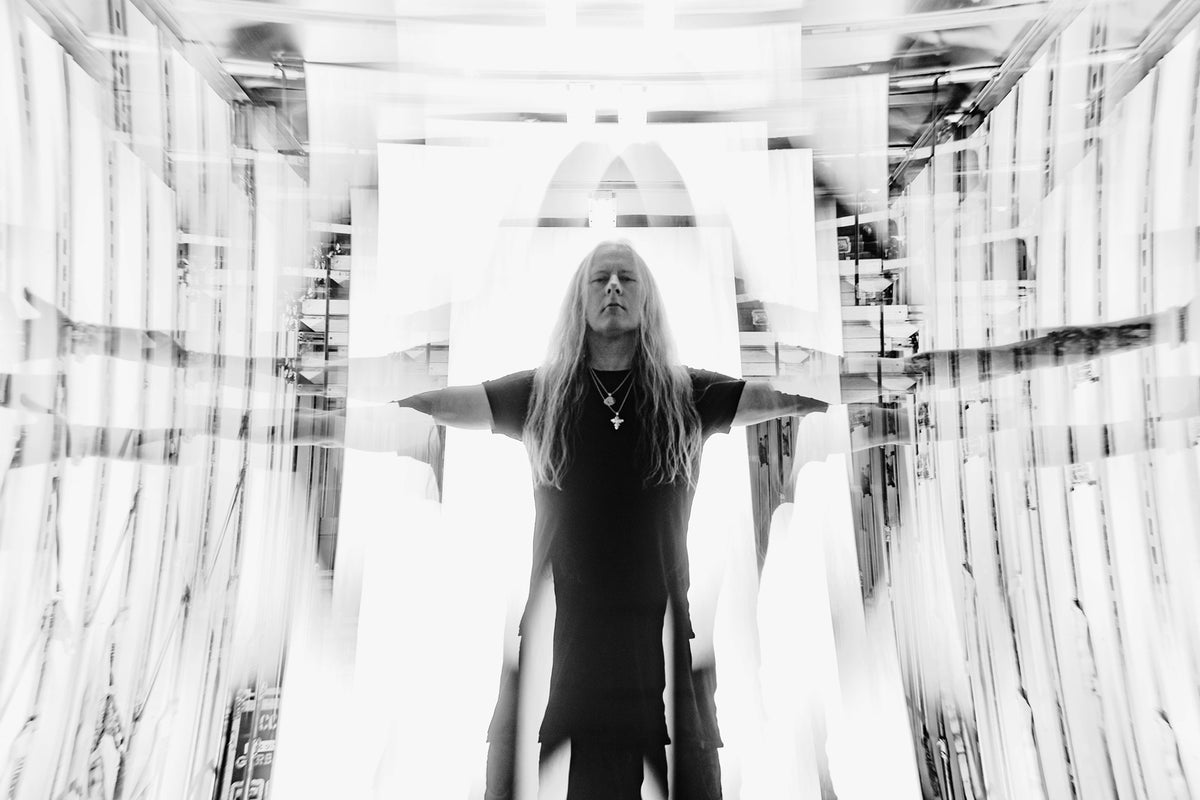 JERRY CANTRELL: “You can look at my history and you know where my f**kin’ heart lies”