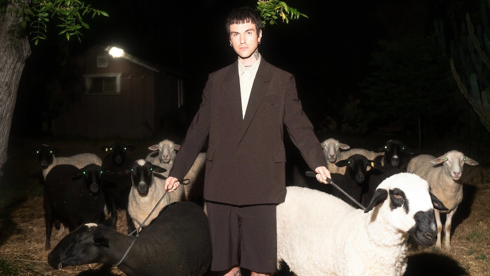 JUTES announces album with new song “Mannequin”