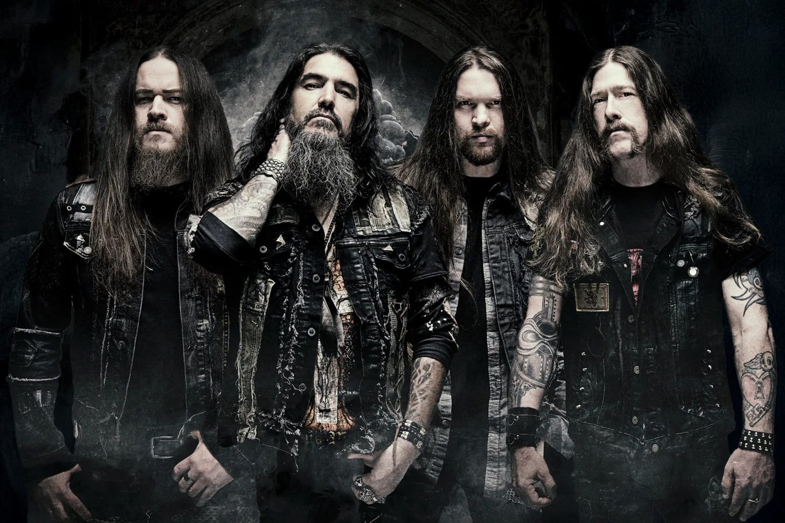 Hear MACHINE HEAD’s groove-heavy metal anthem “UNBØUND”