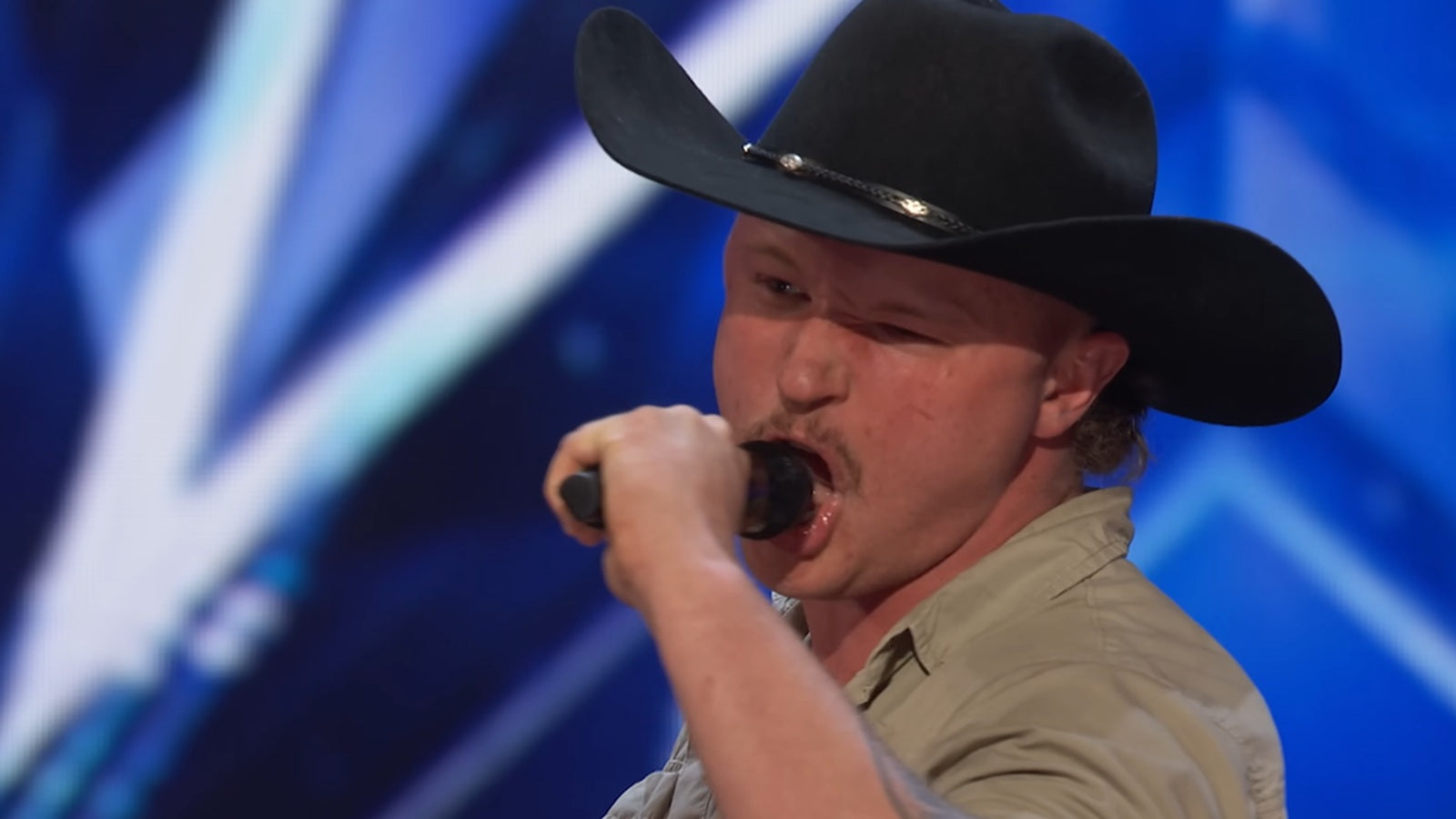See “Deathcore Cowboy” growl BRITNEY SPEARS cover on ‘America’s Got Talent’