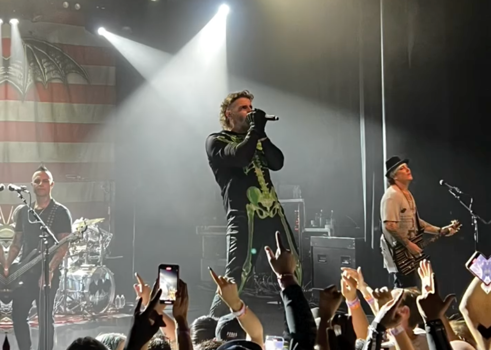 AVENGED SEVENFOLD play rarities-packed set at intimate fan-club show: See setlist and video