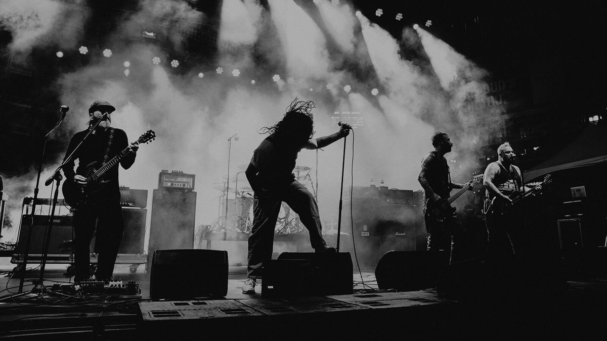 BrooklynVegan announces ALEXISONFIRE vinyl boxset, reissues and magazine