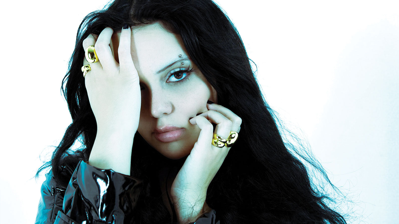 Meet AMIRA ELFEKY: Gen Z nu-metal revivalist catches lightning in a bottle