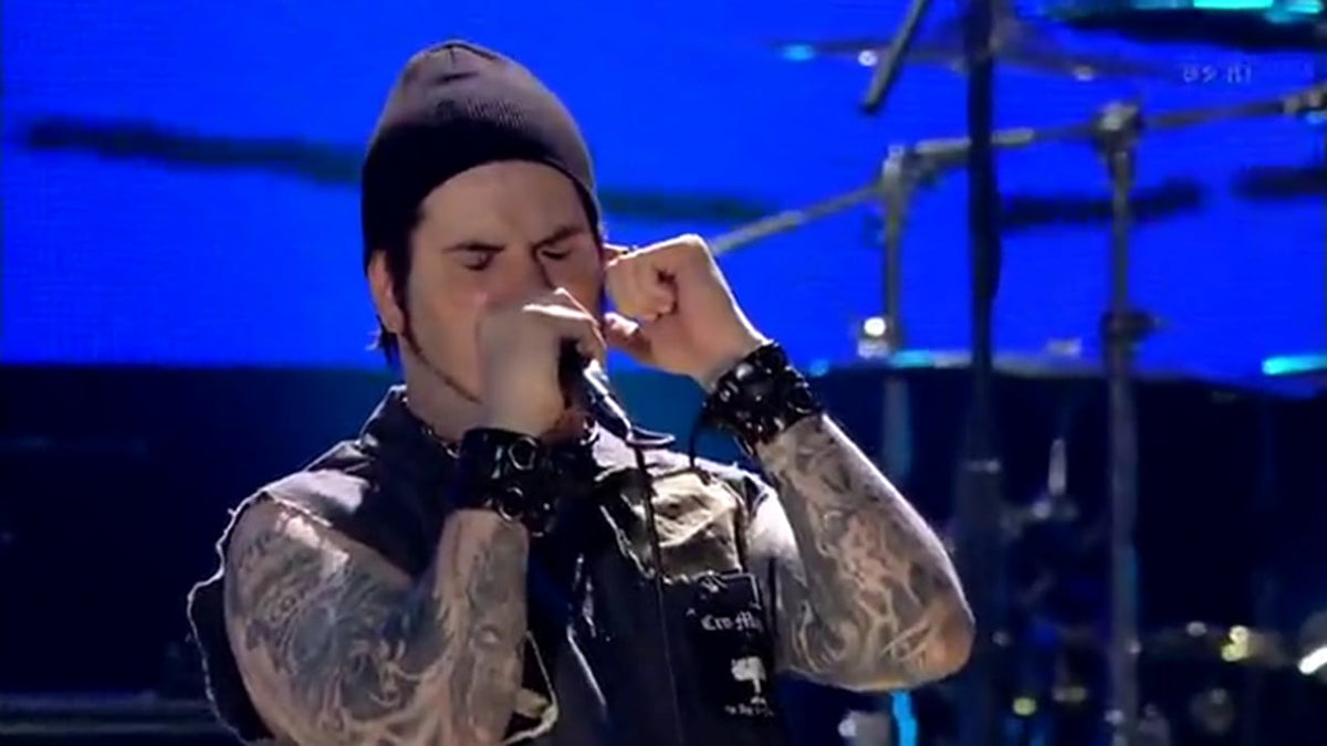 Watch Pantera’s Philip Anselmo Sing “Would?” With Alice in Chains in 2006
