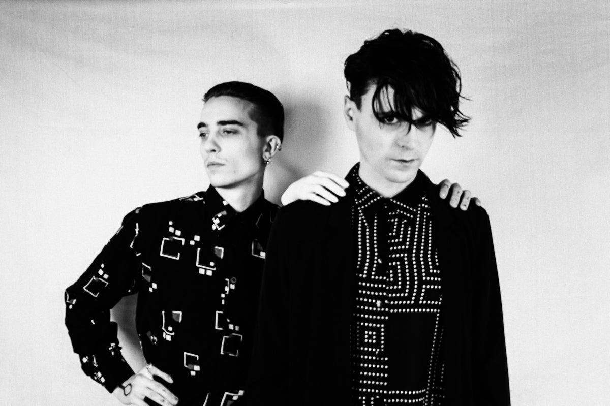 Hear Automelodi Evoke the Cure, Drab Majesty on Bubbly New Darkwave Song