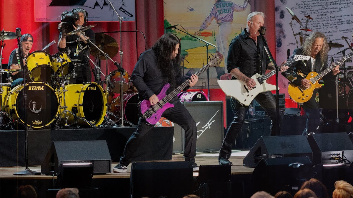 See pro video of METALLICA covering ELTON JOHN’s “Funeral for a Friend / Love Lies Bleeding”