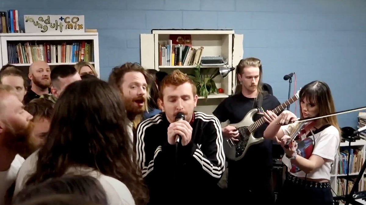 See Callous Daoboys Cover Deftones’ “My Own Summer” in a Bookstore