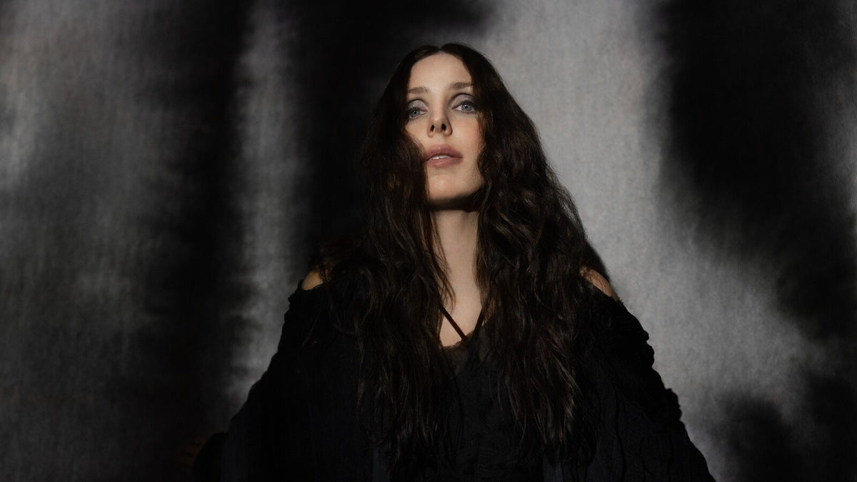 CHELSEA WOLFE debuts new song “Dusk,” announces 2024 tour