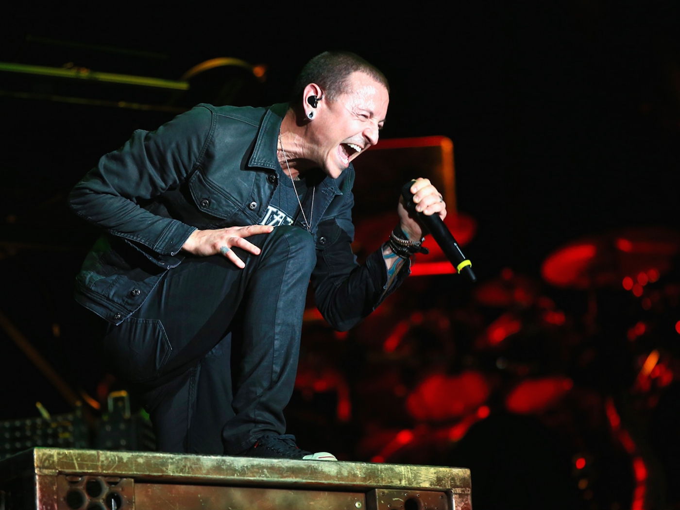 Linkin Park’s Chester Bennington Dead at 41