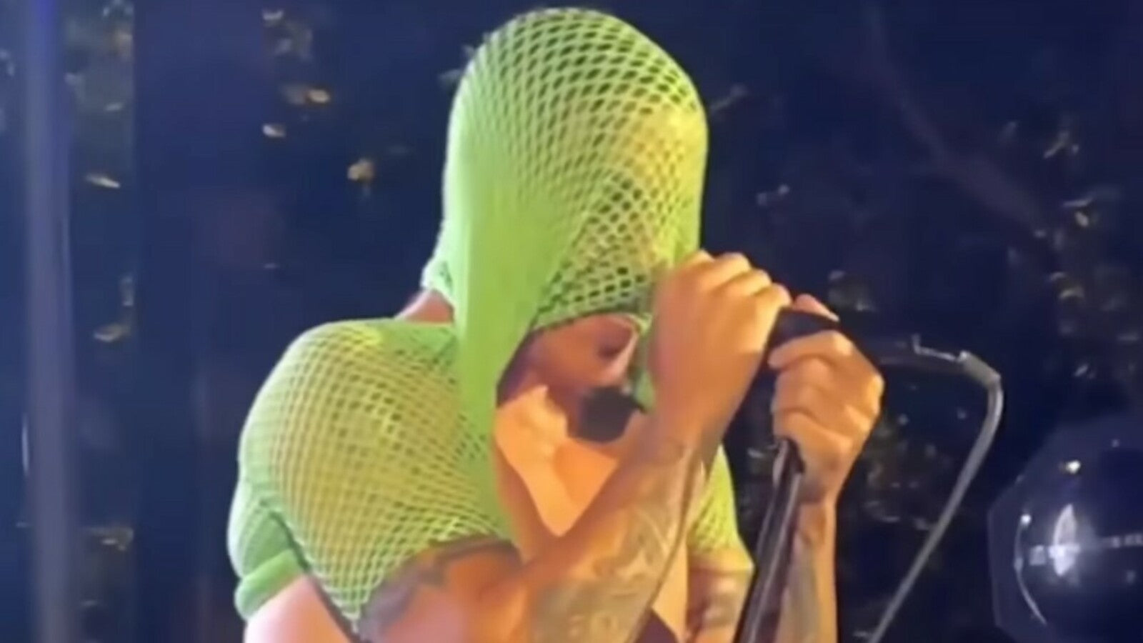 See Red Hot Chili Peppers Cover Nirvana’s “Smells Like Teen Spirit”