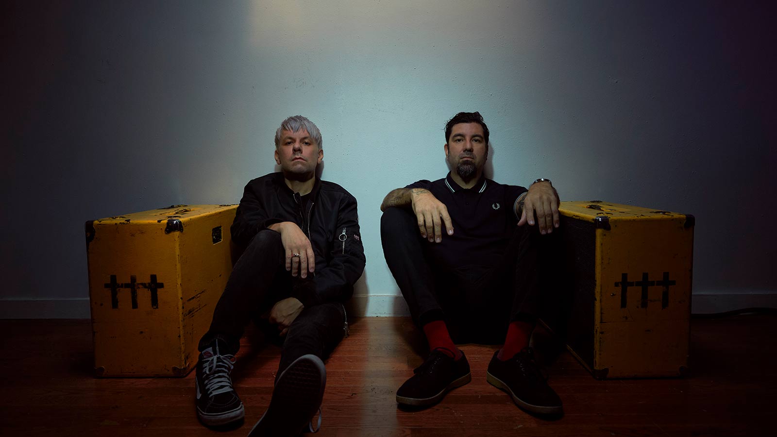 DEFTONES side project CROSSES announce first show in 9 years