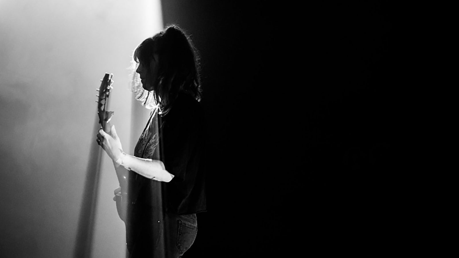 Hear Emma Ruth Rundle and Thou’s Crushing Cover of Cranberries’ “Hollywood”