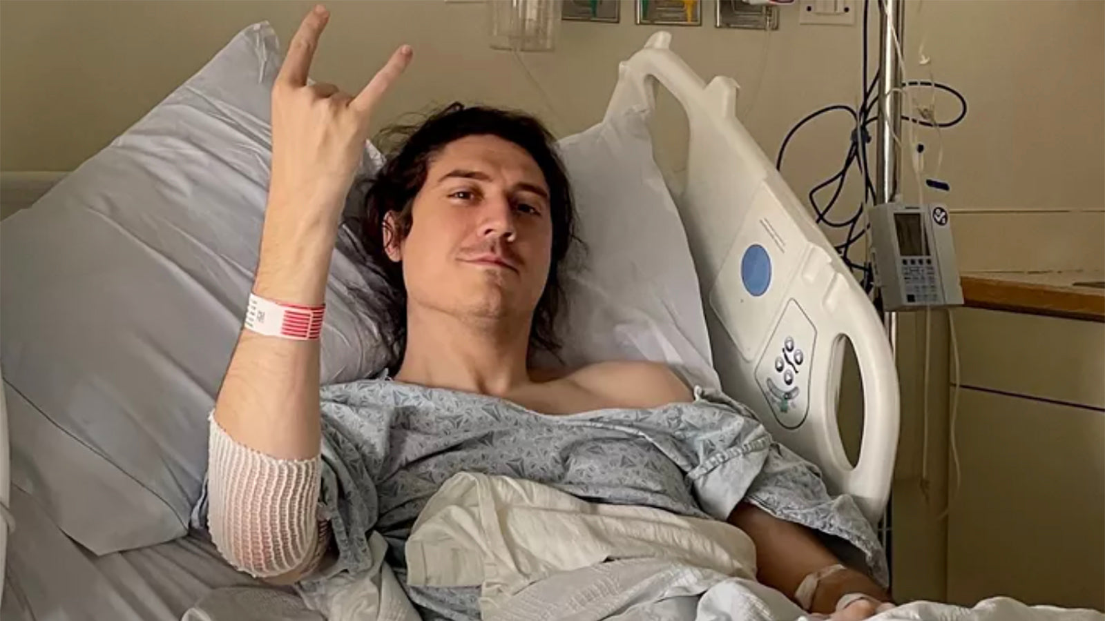 Fuming Mouth Vocalist Diagnosed With Cancer, GoFundMe Launched