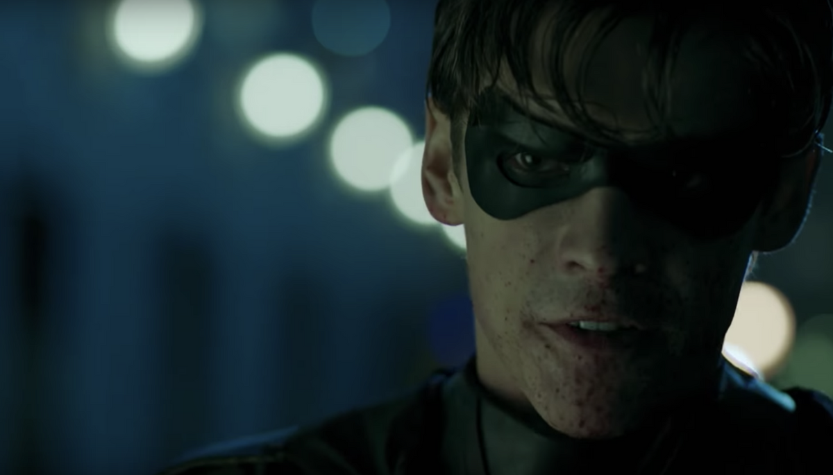 See Robin Break Necks, Dodge Bullets, Curse Batman in Edgy New ‘Titans’ Trailer