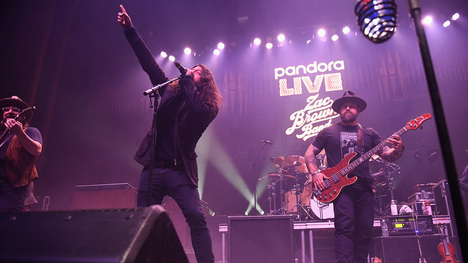 See Dave Grohl Cover Metallica’s “Enter Sandman” With Zac Brown Band