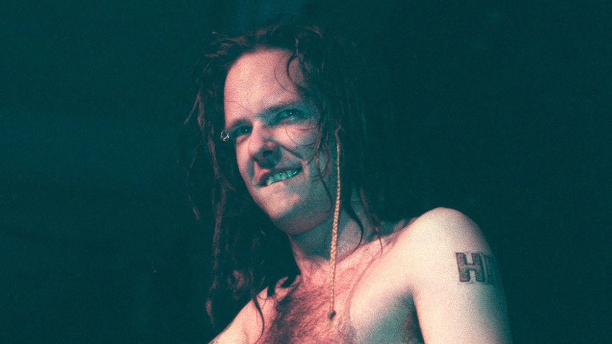 Watch Korn Cover Deftones’ “Bored” in Rare 1996 Rehearsal Footage