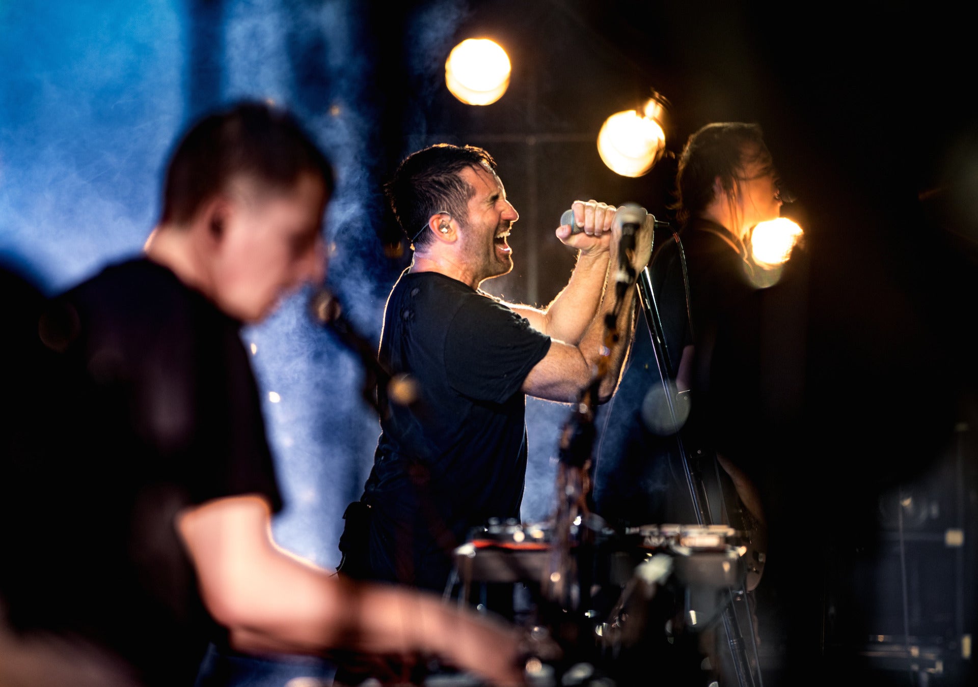 Watch Tense Trailer for Trent Reznor, Atticus Ross–Scored Doc ‘The Fourth Estate’