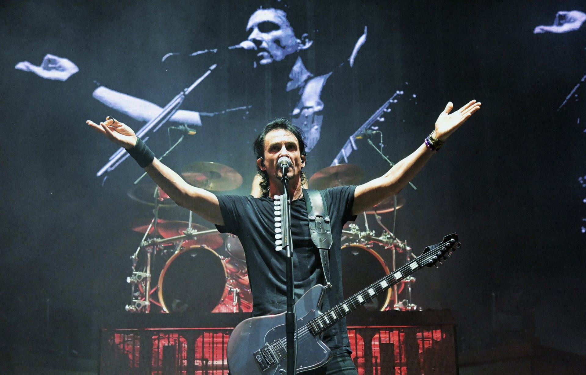 Fan poll: Top 5 bands who should play the Super Bowl halftime show in 2027