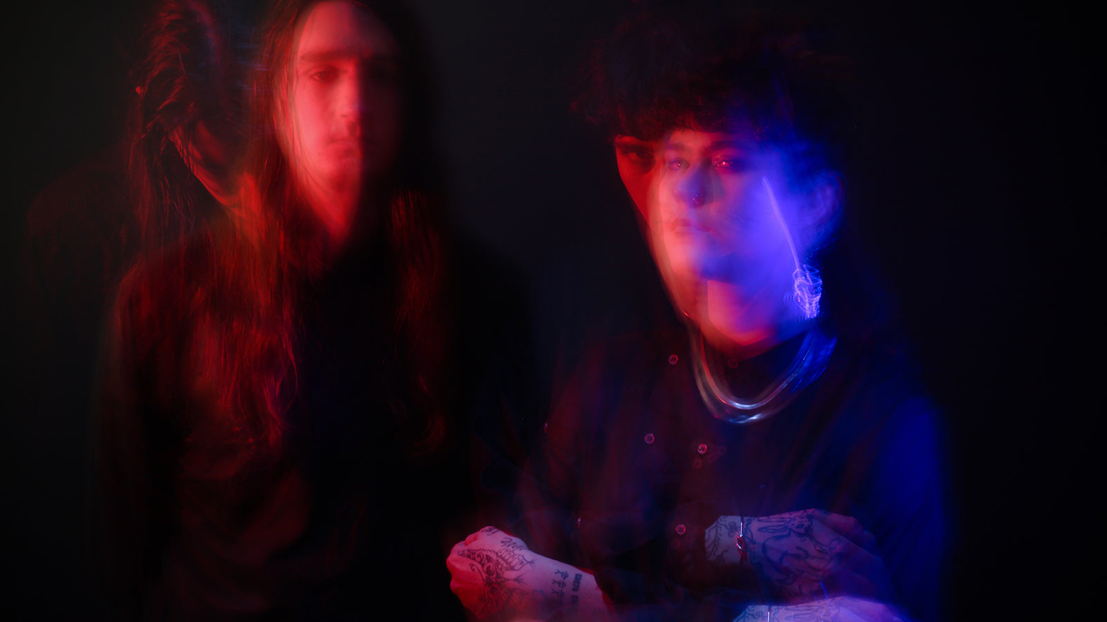 GRÜN WASSER: Hear Electro-Industrial Duo’s Hypnotic New Song “Stranger’s Mouth”