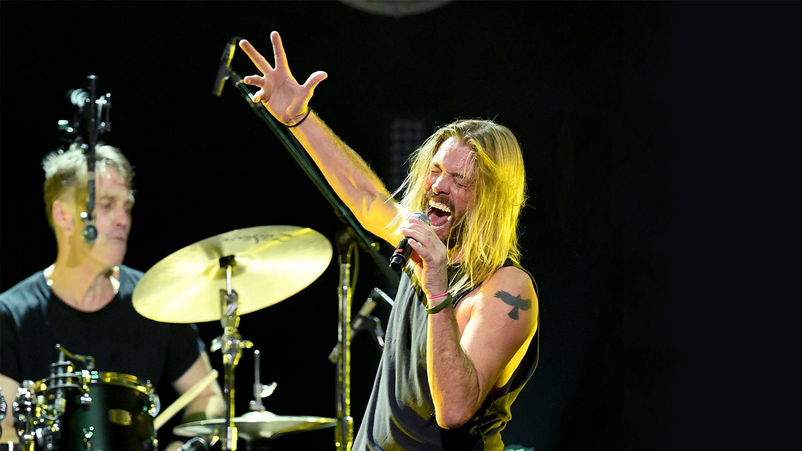 See TAYLOR HAWKINS sing “The Day I Tried to Live” with SOUNDGARDEN and MELVINS members in 2019