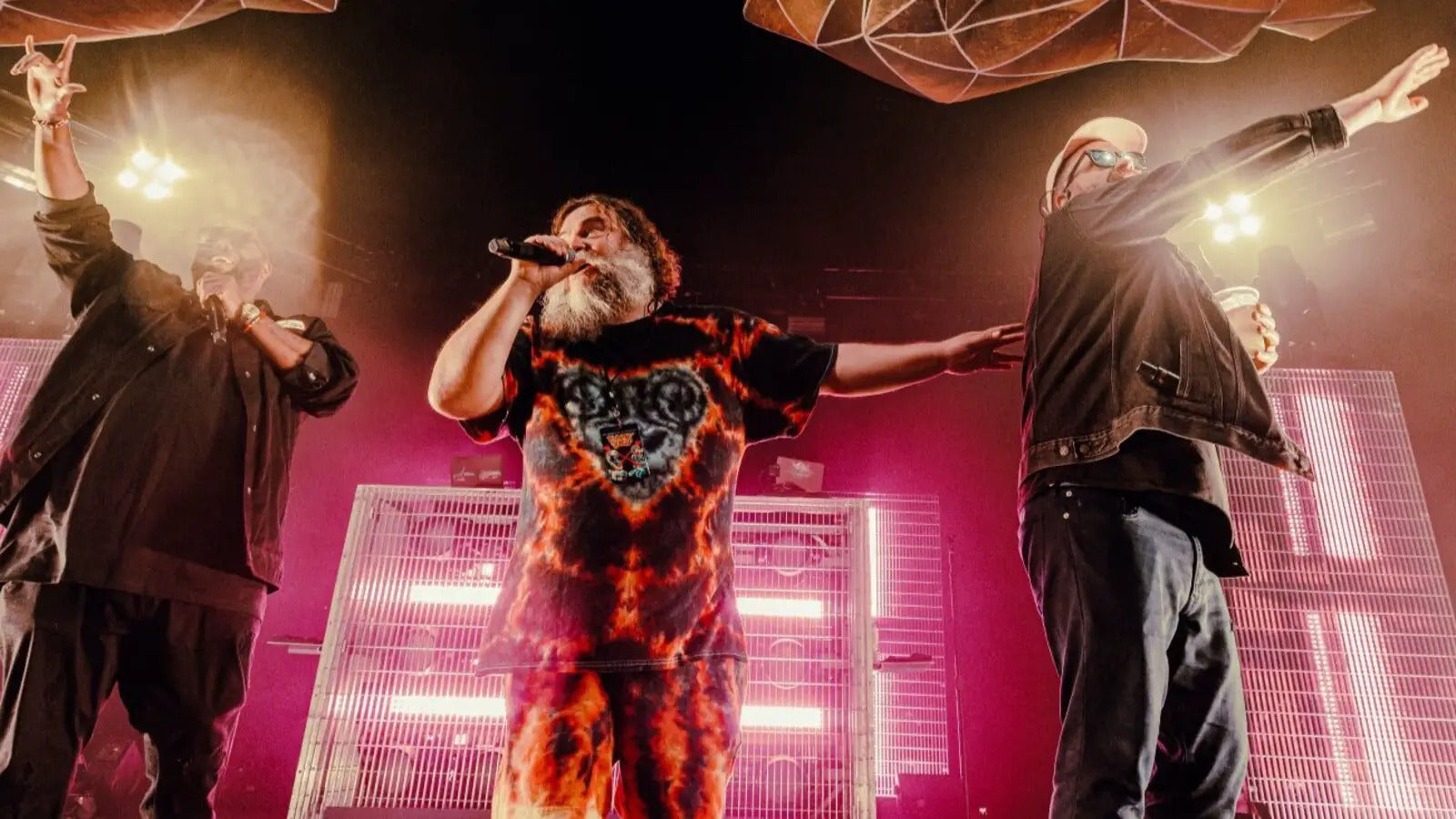 See JACK BLACK sing QUEEN onstage with RUN THE JEWELS