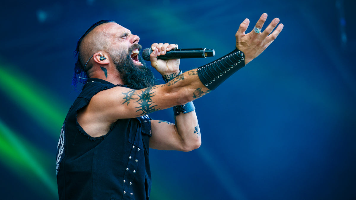 KILLSWITCH ENGAGE’s JESSE LEACH picks best hardcore song of all time