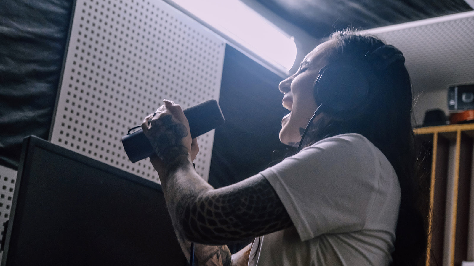 Jinjer Talk “Uneasy” New Album: “This Is the Most Aggressive Sound We’ve Ever Had”