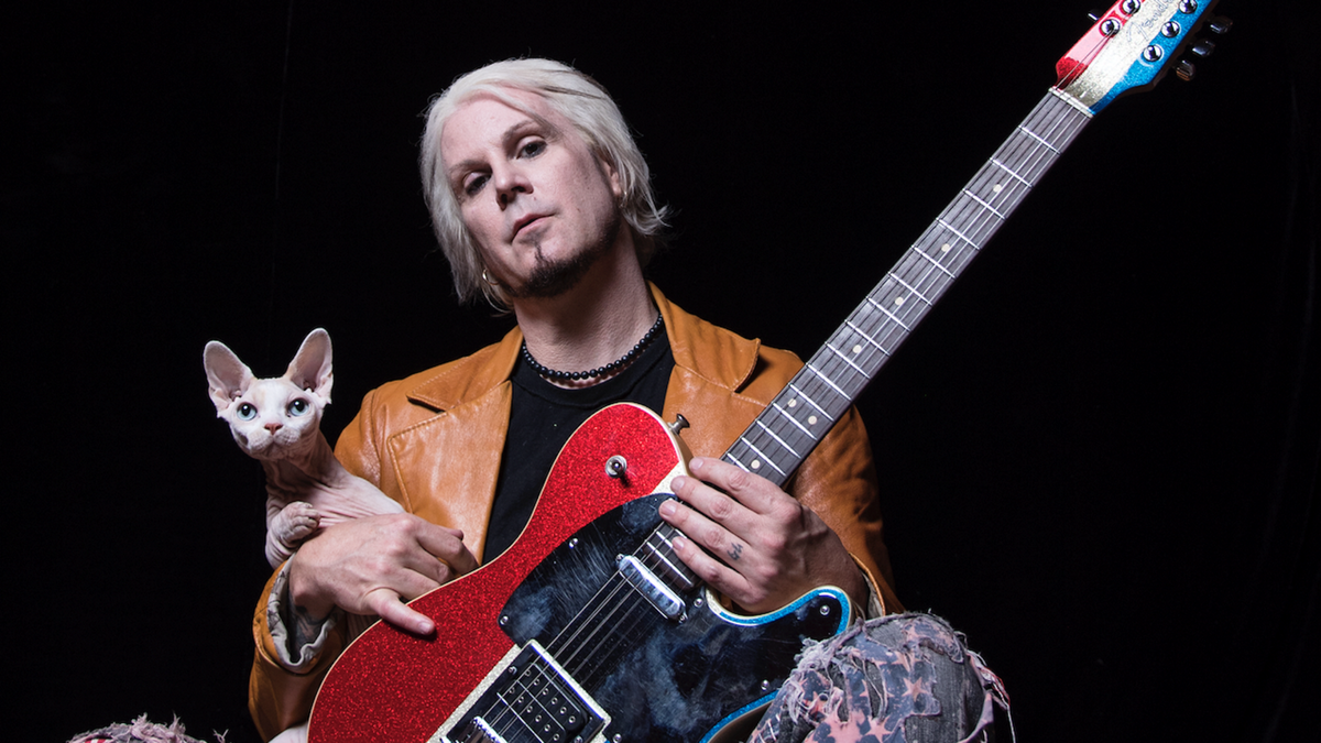 Hear Dave Mustaine Sing on John 5’s Shreddy New Song “Que Pasa”