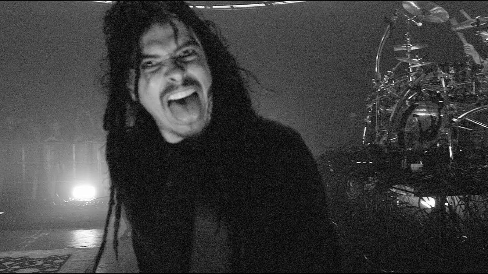 See Korn Break Down “Cold” and “Can You Hear Me,” Look Ahead to 2020
