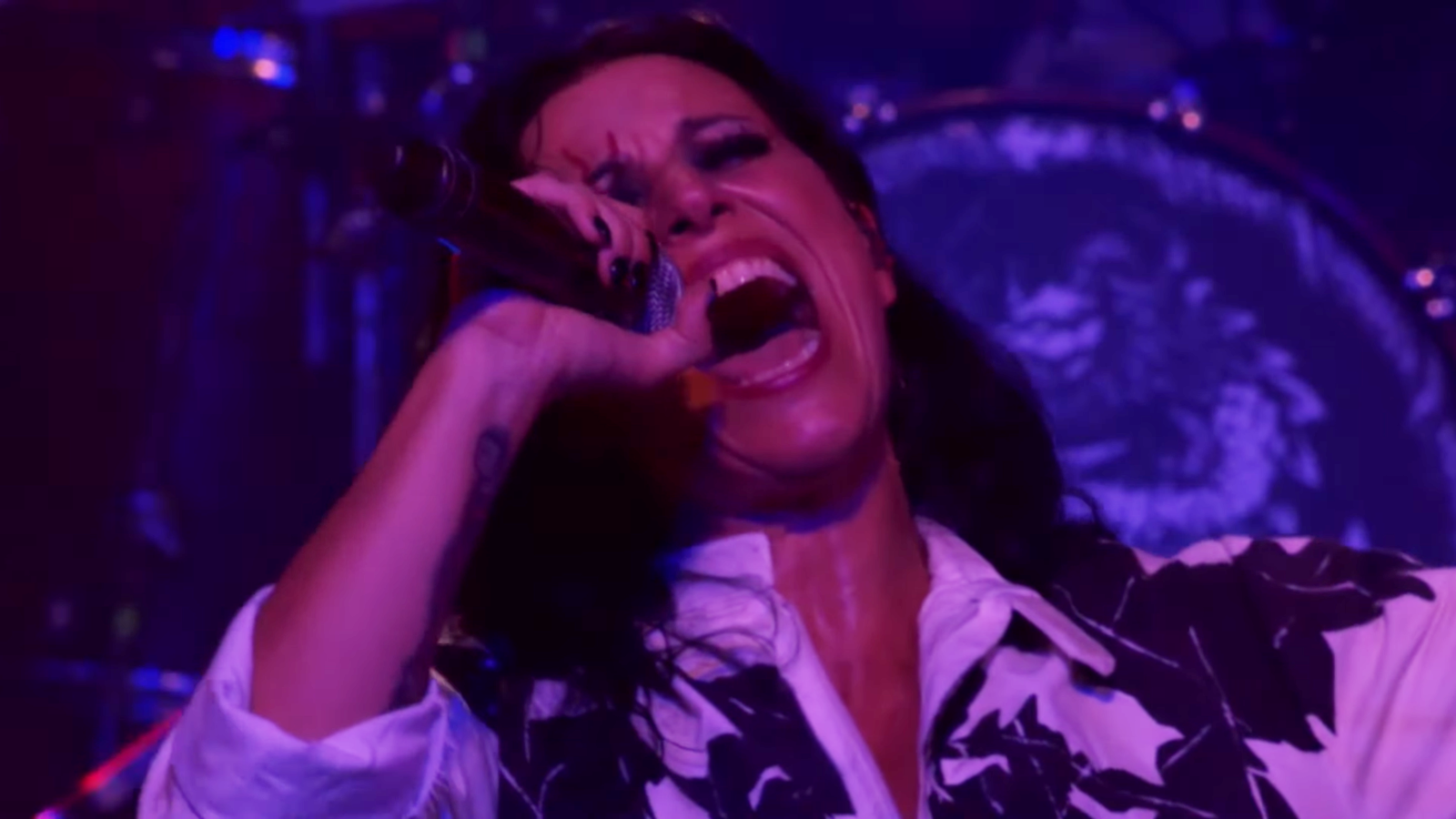 Watch Lacuna Coil Perform End-Times Anthem “Apocalypse”