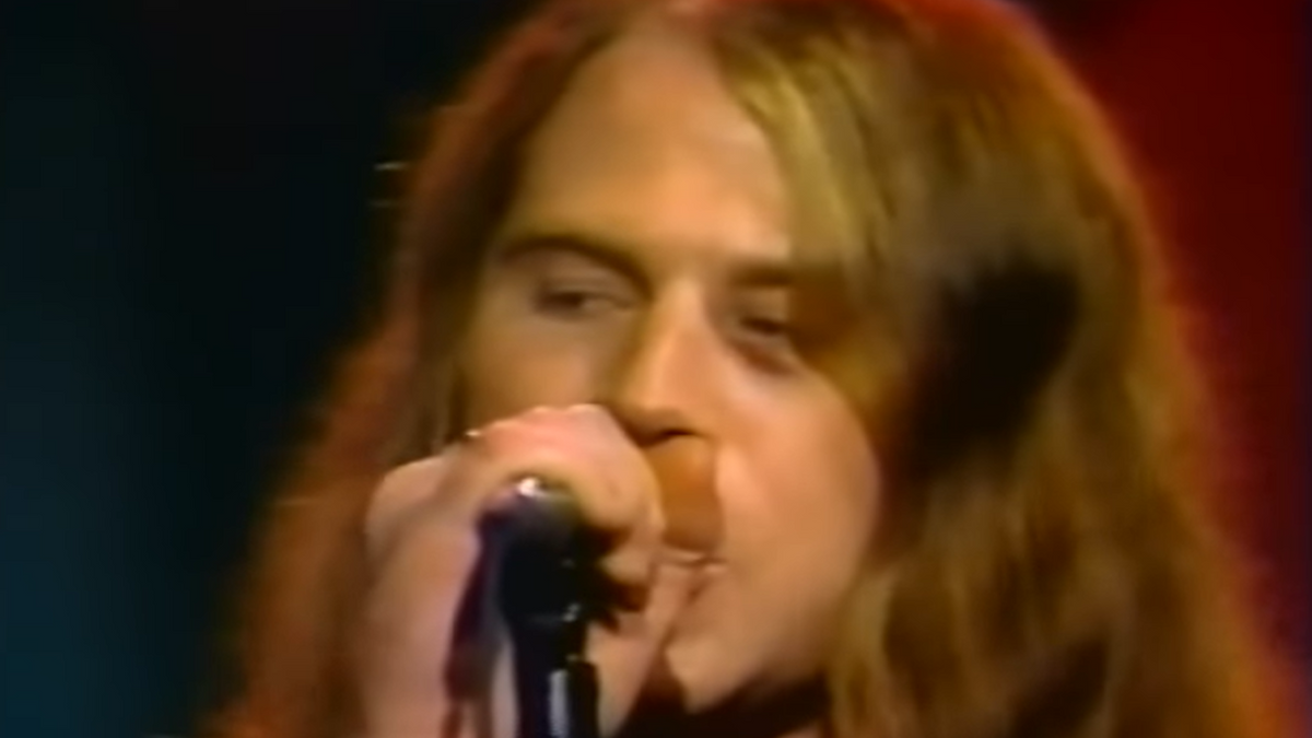 See Mark Lanegan Play Screaming Trees ‘Letterman’ Set With Bar Fight Black Eye