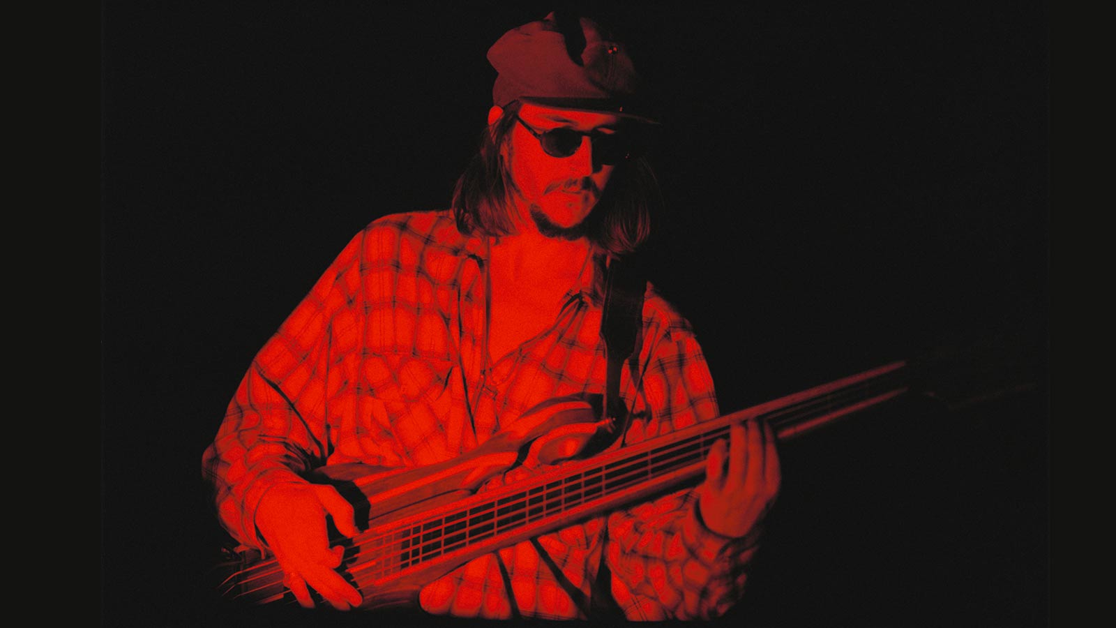 See PRIMUS cover METALLICA’s “Master of Puppets” in the middle of “Too Many Puppies”