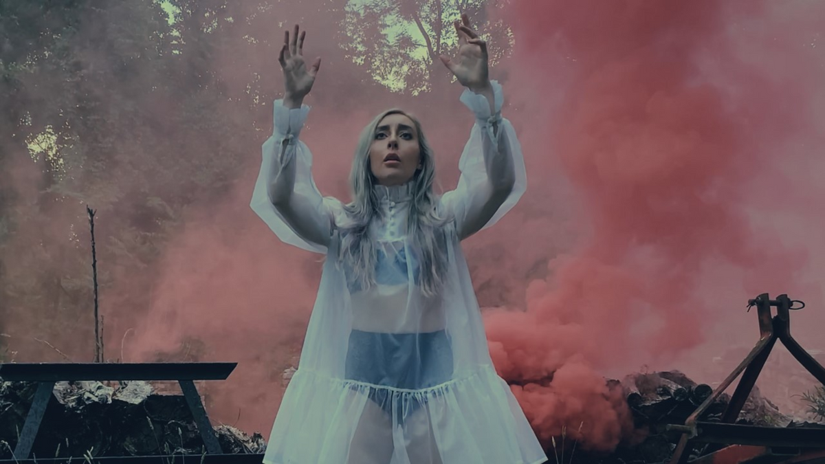 Hear Lingua Ignota’s Haunting New Song “Pennsylvania Furnace”
