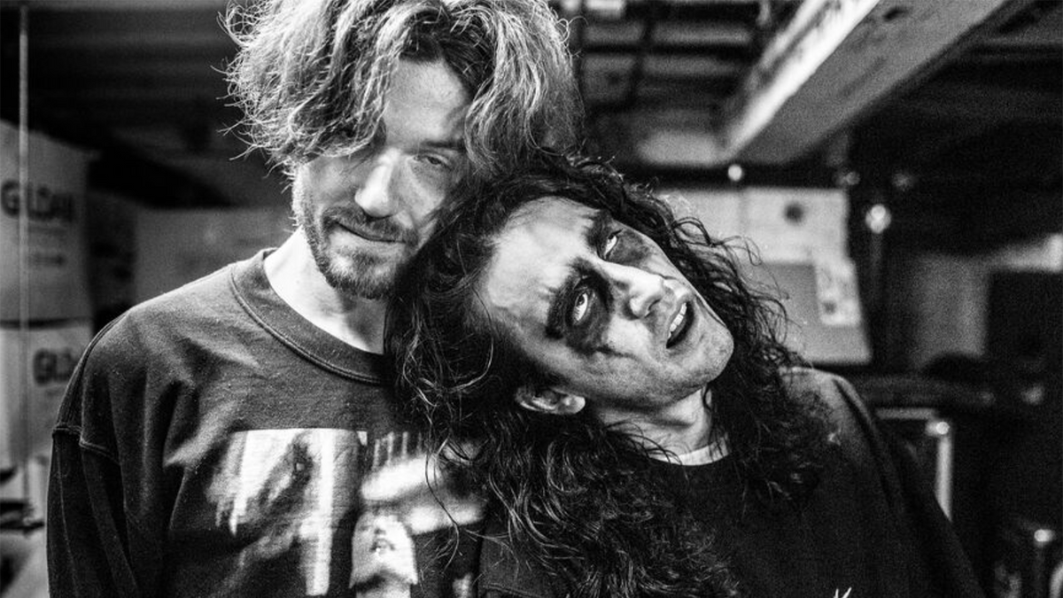 Machine Girl: “Alien Music” Duo on Spitting Blood, Mashing Genres, Transcending Self