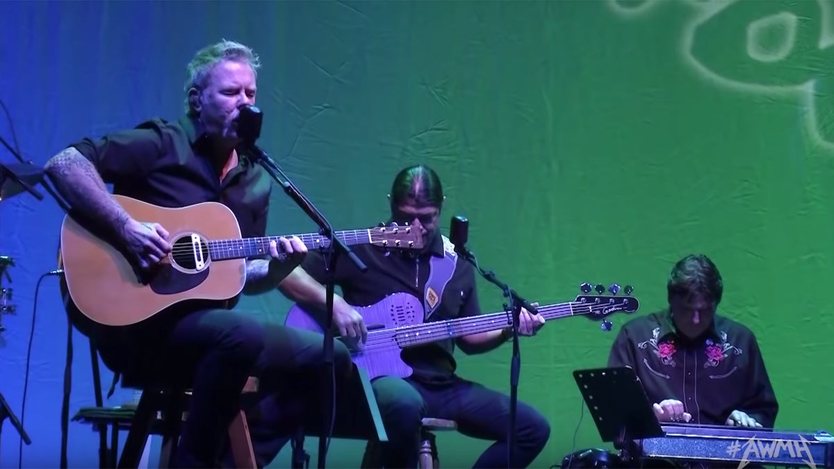 See Metallica Play Acoustic “Disposable Heroes,” “Sandman,” More at Charity Event