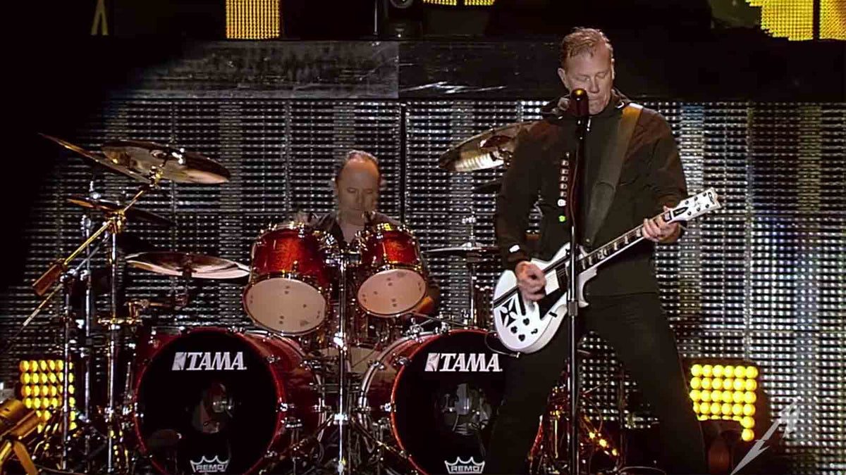 See Metallica’s Crushing First-Ever “The Frayed Ends of Sanity” Live Performance