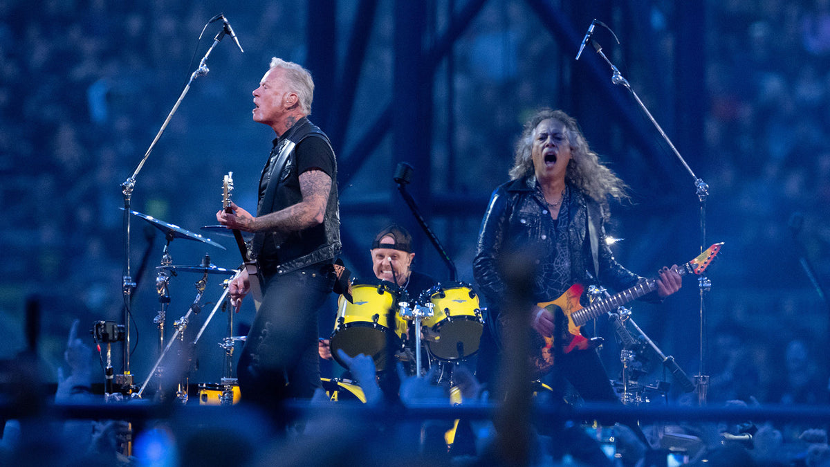 METALLICA announce 2025 tour with PANTERA, LIMP BIZKIT, SUICIDAL TENDENCIES and ICE NINE KILLS