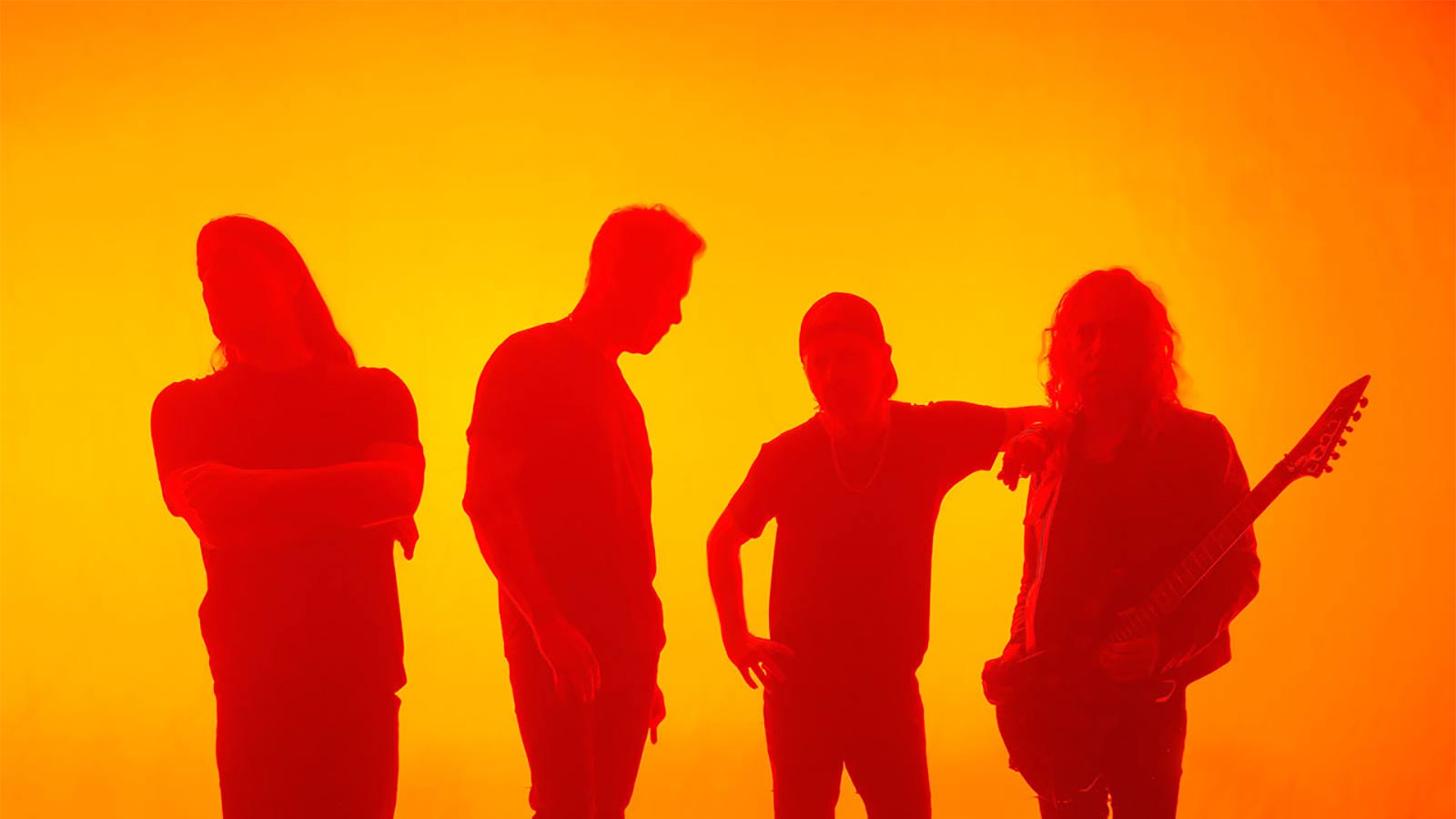 Read lyrics to METALLICA’s powerful new song “Screaming Suicide”