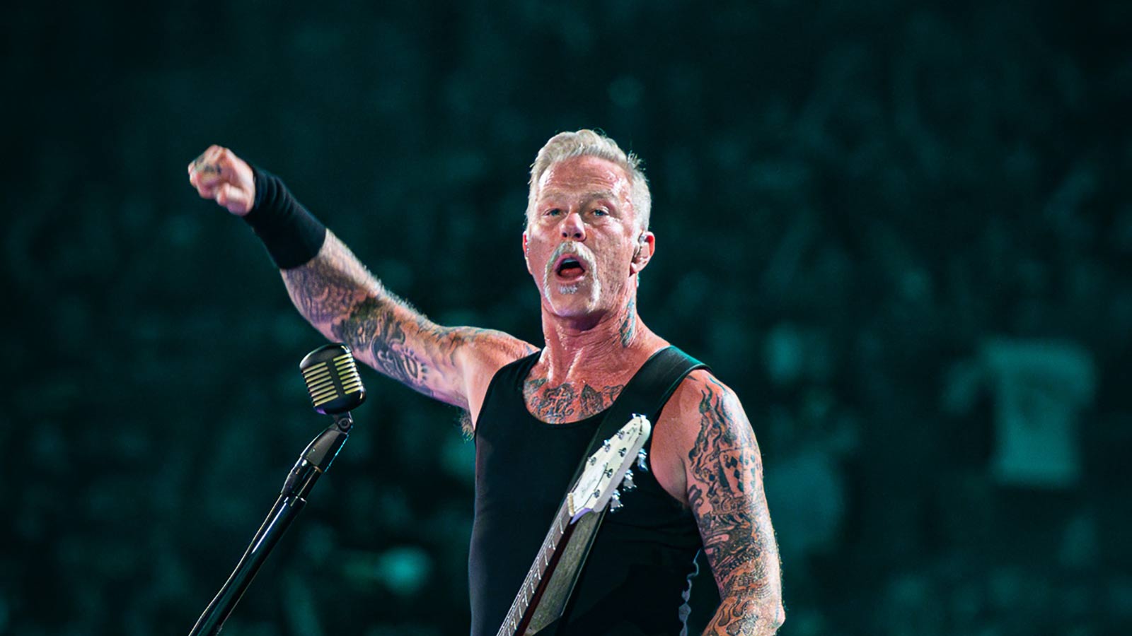 See METALLICA play “Too Far Gone?” live for first time
