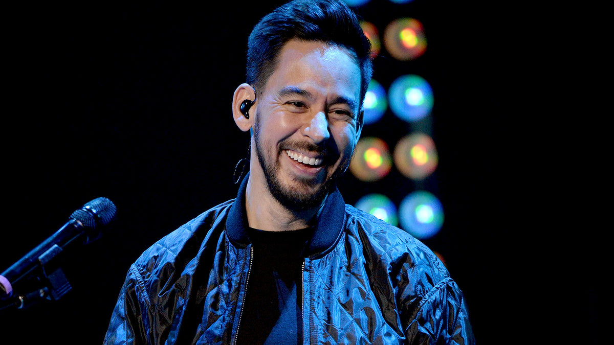 Hear Mike Shinoda Recount Linkin Park’s Crazy Mid-Set Prank on Metallica