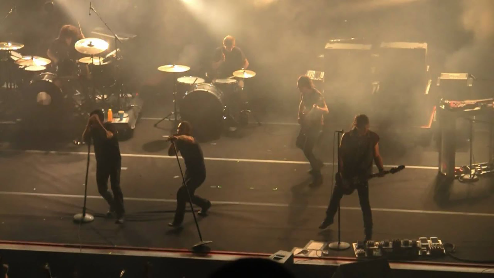 See Nine Inch Nails Tear Through “Wish” With Dillinger Escape Plan in 2009