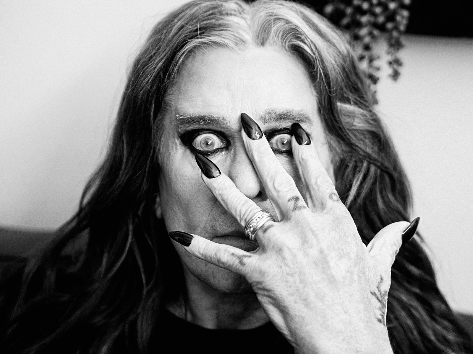 OZZY OSBOURNE to be inducted into Rock & Roll Hall of Fame