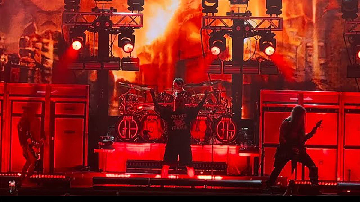 See PANTERA play “Suicide Note Pt. 2” for first time in 22 years