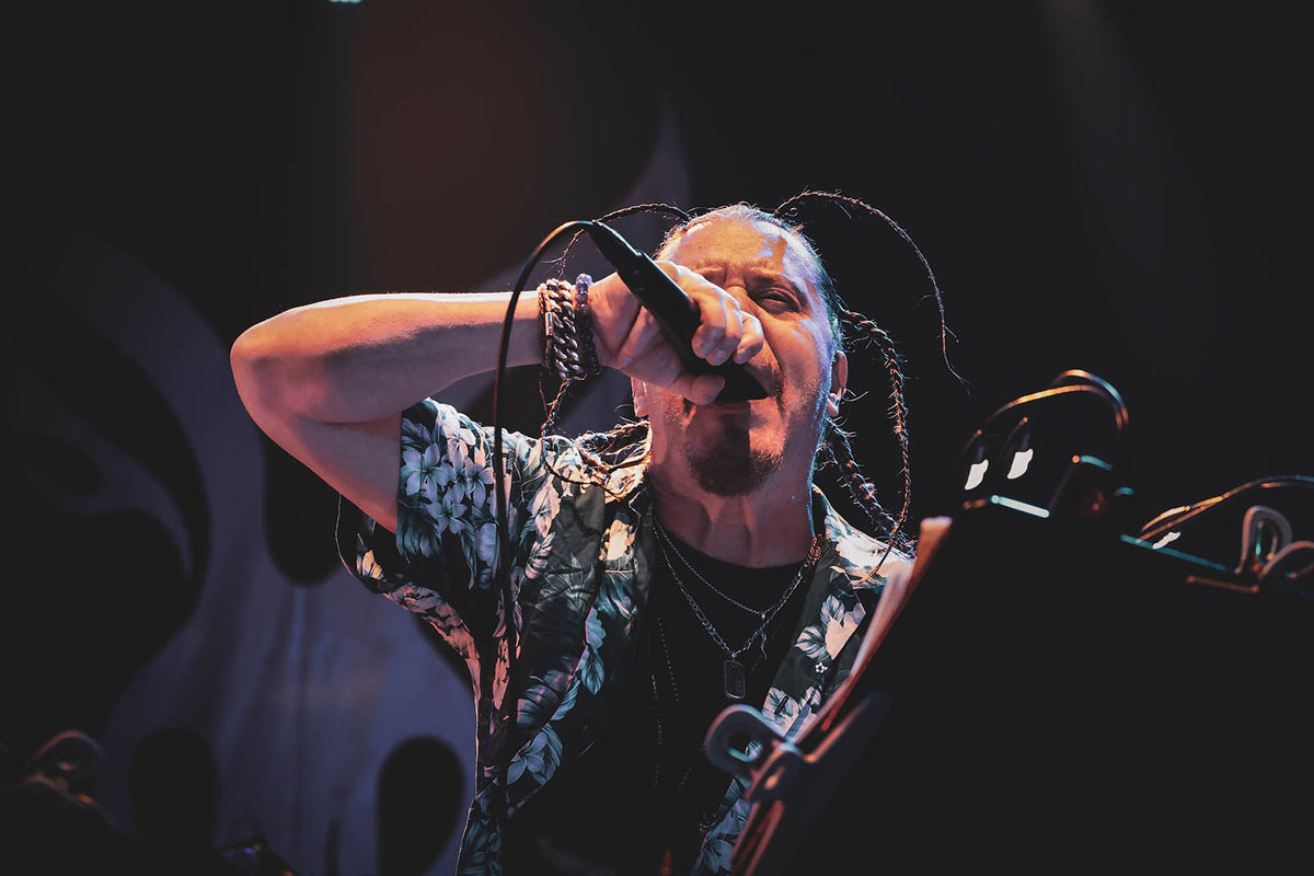 See MR. BUNGLE cover ‘Grease’ song “Hopelessly Devoted to You” for first time