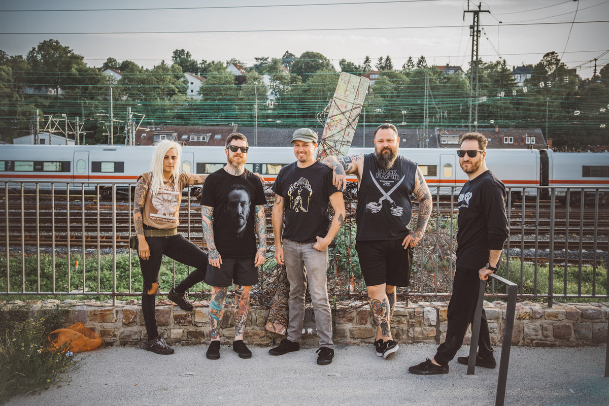 Hear Hardcore Vets Racetraitor Skewer Racist America With New Song “BLK XMAS”