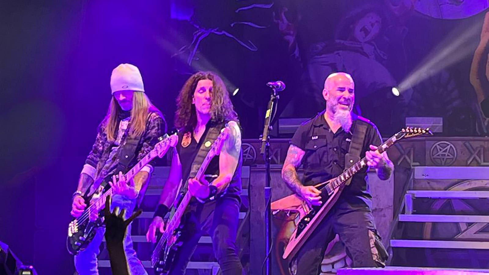See ANTHRAX cover PANTERA’s “Domination” with REX BROWN