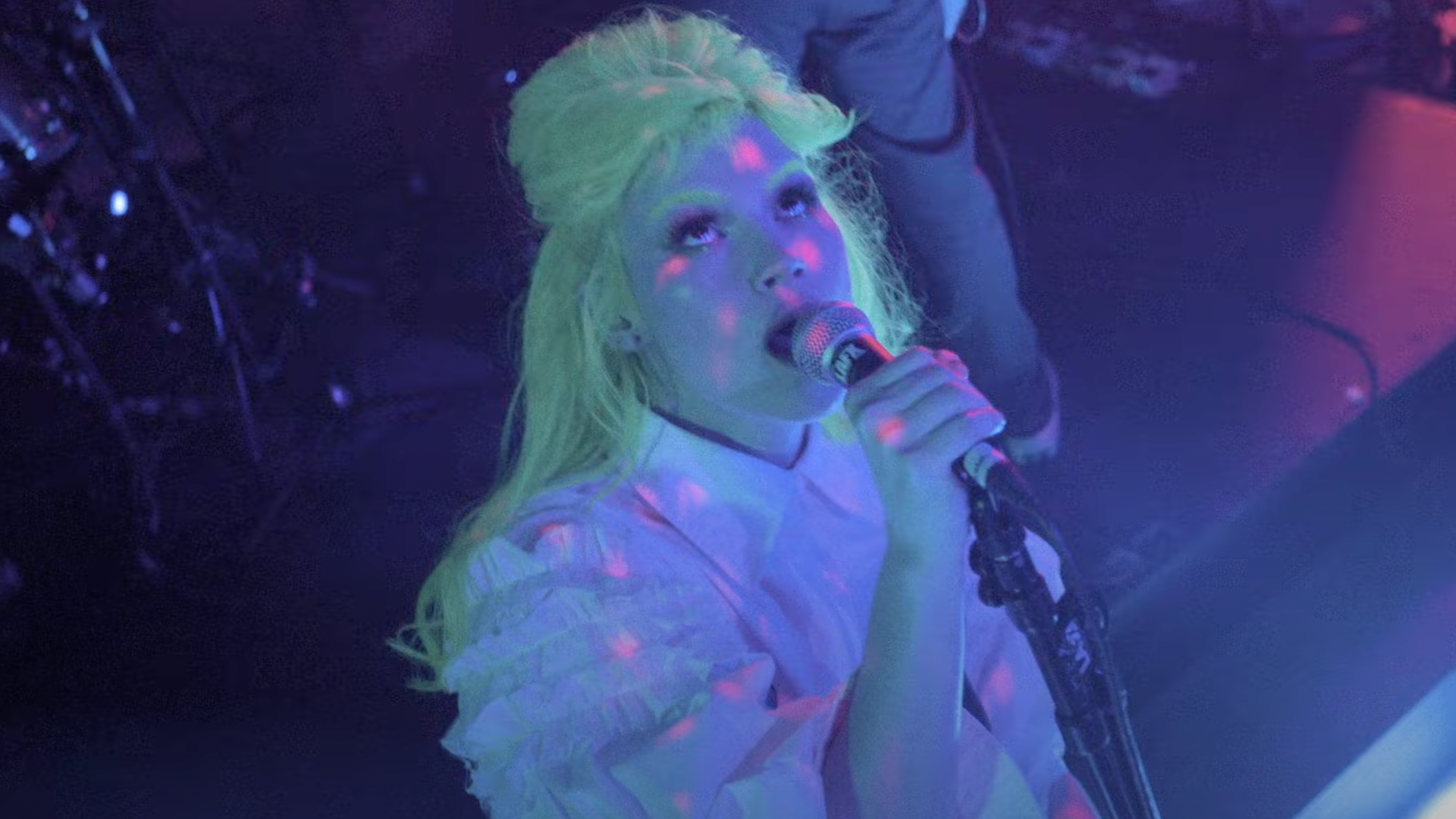 See SCOWL crush Taco Bell’s unofficial World Cup halftime show